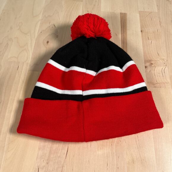 Jollibee Winter Pom Pom Beanie Hat Filipino Chicken Fast Food Rare - Picture 2 of 3